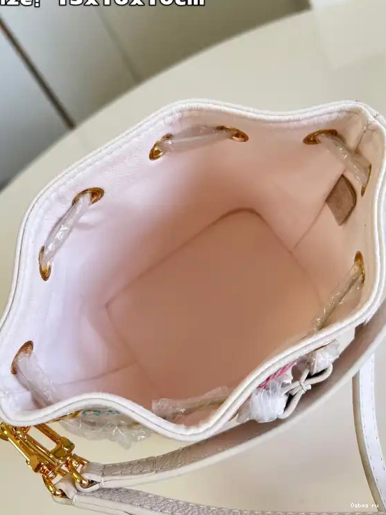 NANO LOUIS NOÉ VUITTON 0523
